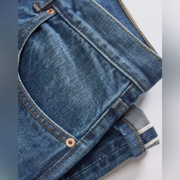 NWT Taylor Stitch The Democratic Jean
in Mid Wash Organic Selvedge - Picture 11 of 15